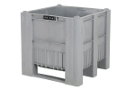 Caisse-palette en plastique - 775 x 800 x H740 mm - 3 semelles - fermé - 1